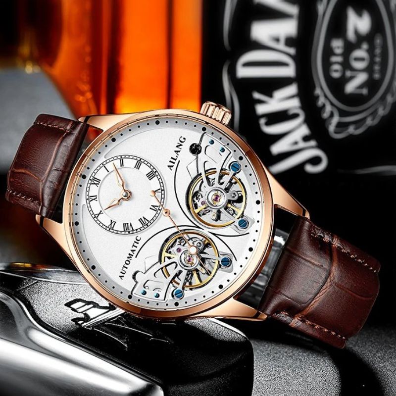 Mechanisch horloge met dubbele tourbillon en lichtgevend display