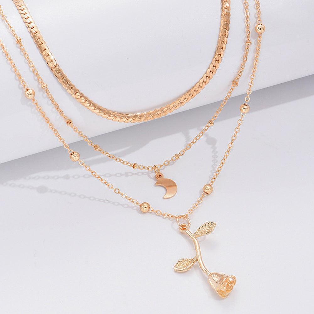 Ketting met gouden rozenhanger