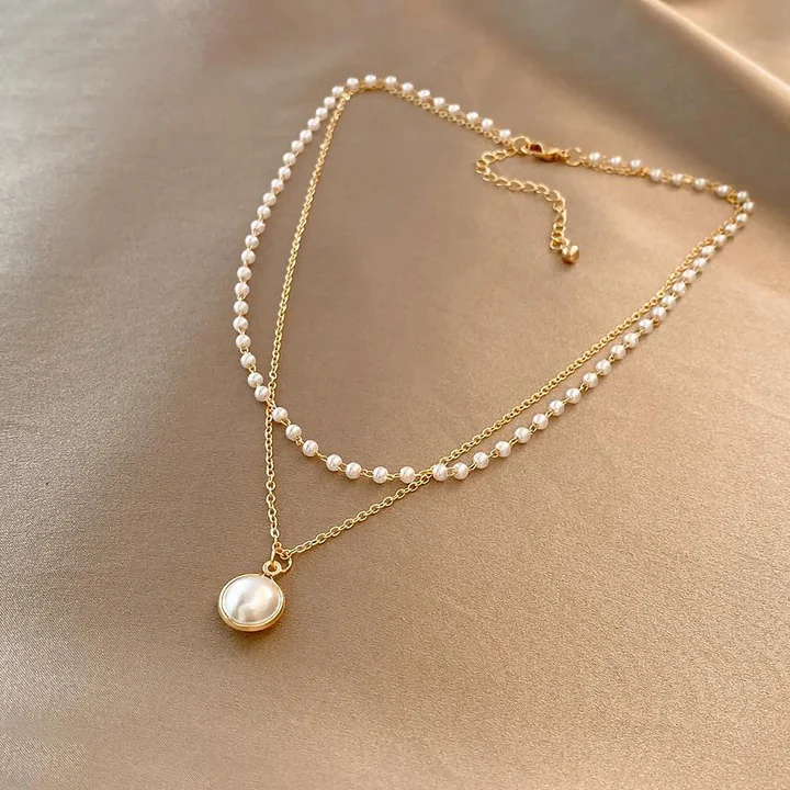 Elegante parels in gouden ketting