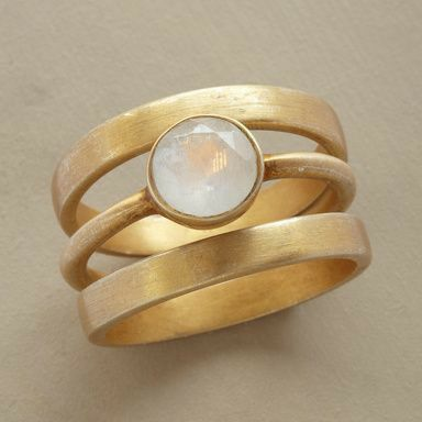 Vintage gouden & ingelegde maansteen ring