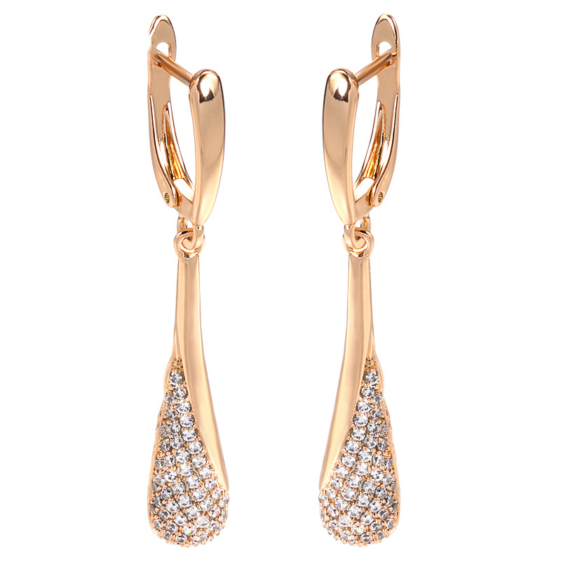 Elegante gouden waterdruppeloorbellen