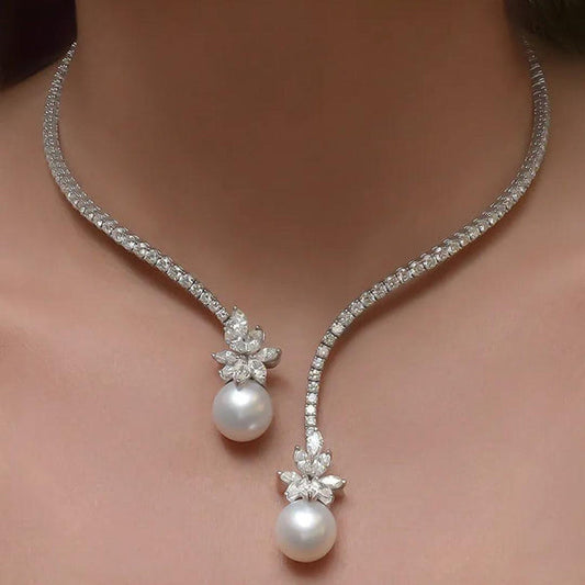 Elegante glanzende ketting met parels gemaakt van sterling zilver