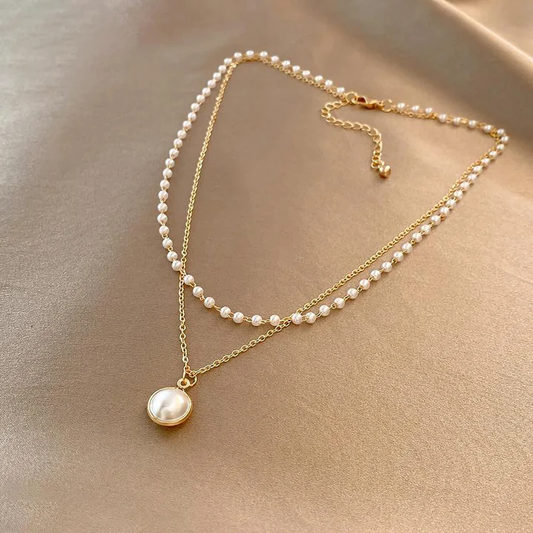 Elegante parels in gouden ketting